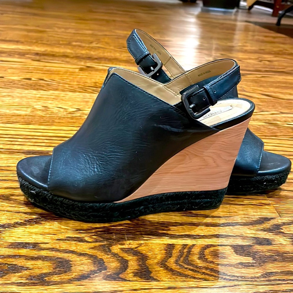 Geox leather wedge sandals. Size 8
